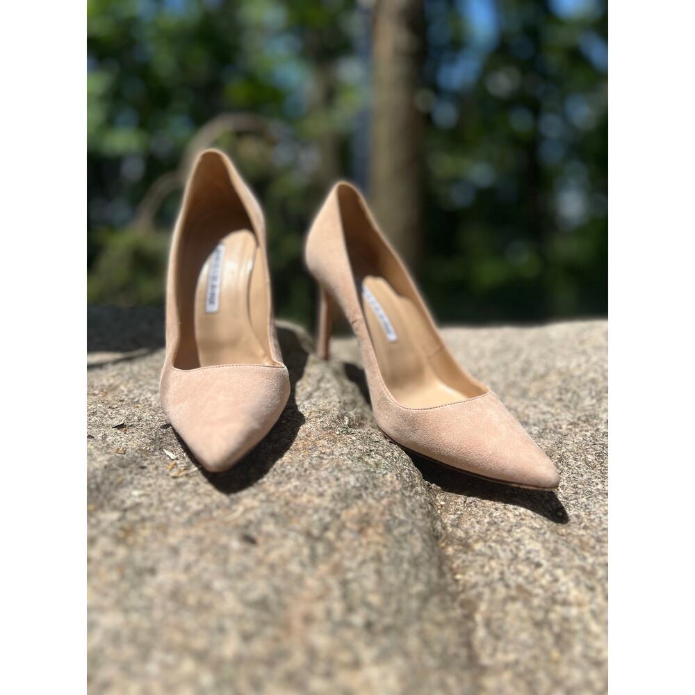 Manolo Blahnik Nude Suede Heels
